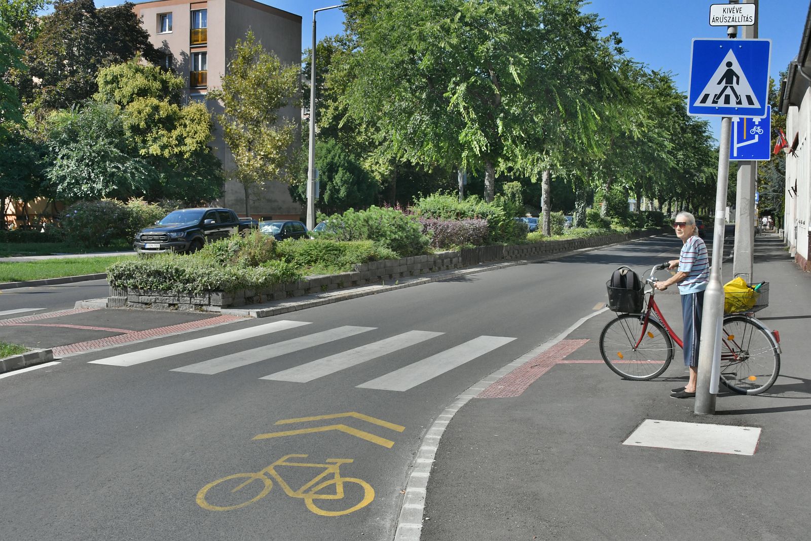 Út- és kerékpárút fejlesztések fejeződtek be városszerte